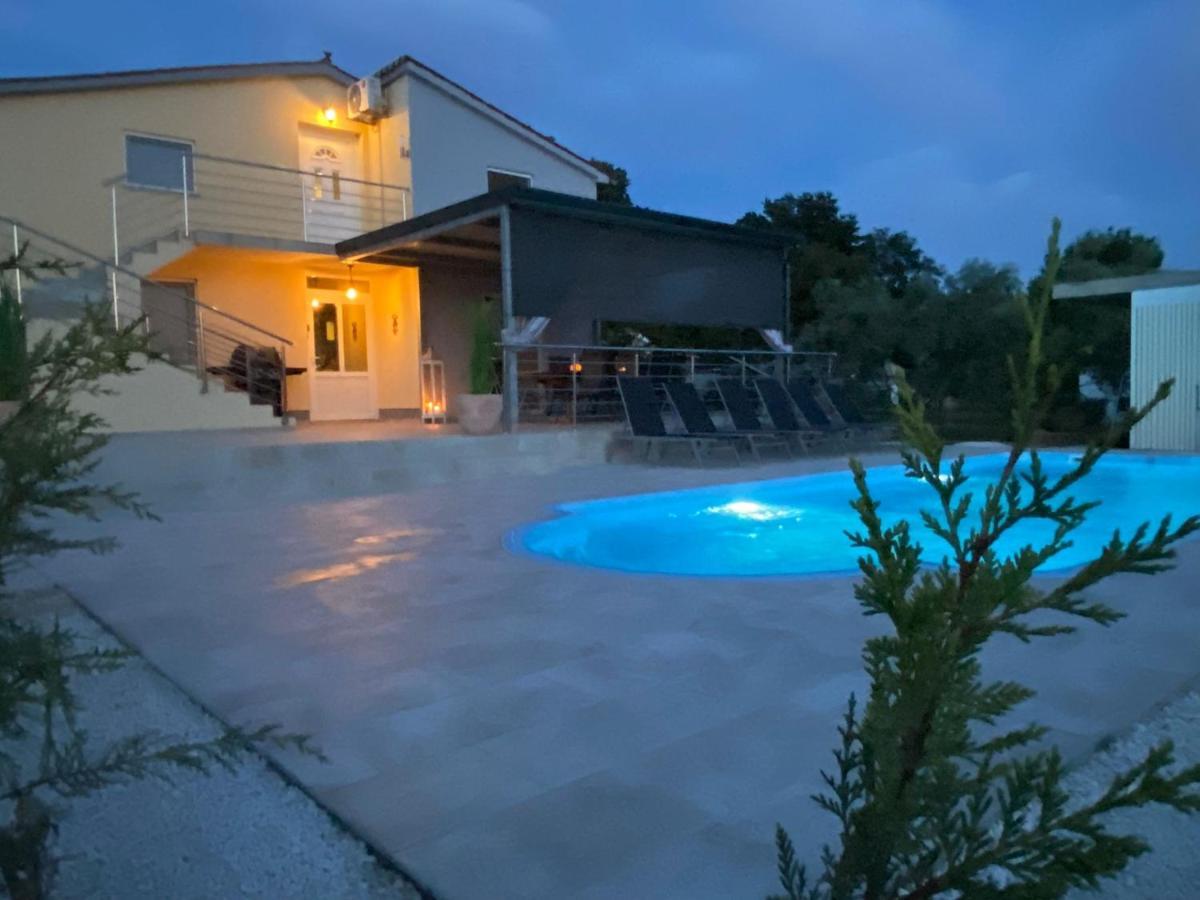 Naturia Holiday House ميدولين المظهر الخارجي الصورة